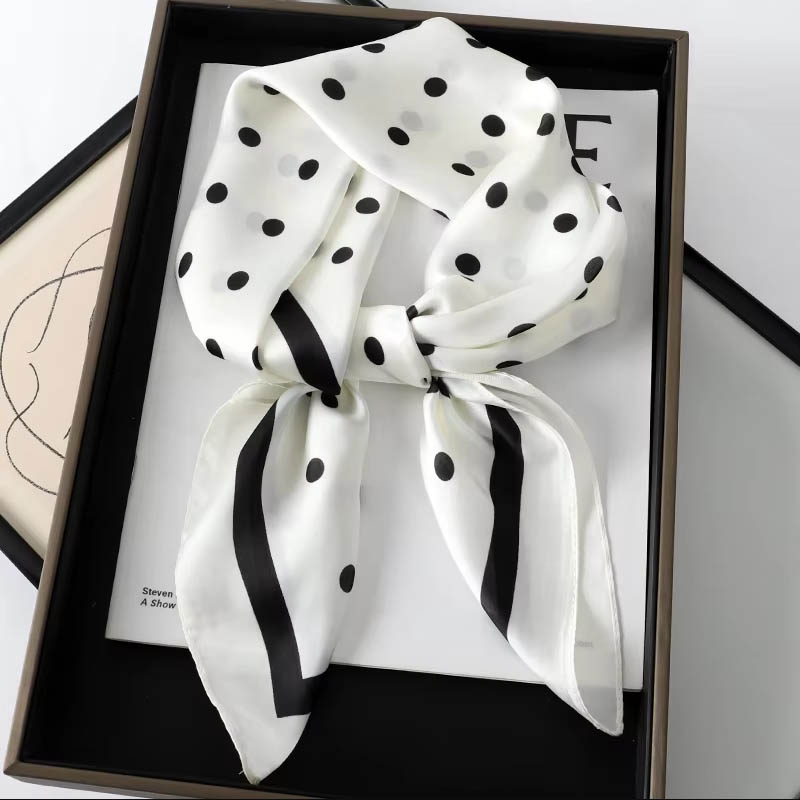Роскошный женский шарф в горош – обзор и цена Silk Scarf Square